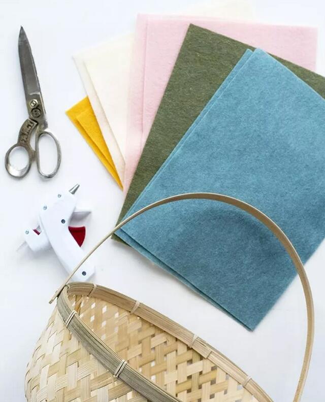 制做不織布花籃所需準(zhǔn)備的材料